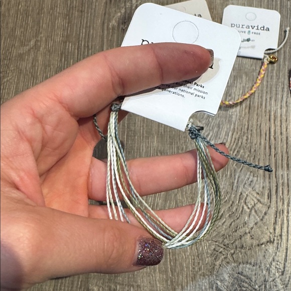 NWTBundle of Pura Vida Vibrant Bracelet - Picture 4 of 7